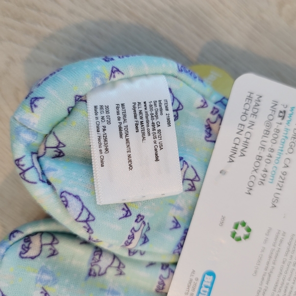 💕 NWT Infantino Santa & Reindeer Infant My 1st Holiday Foot Rattle Size 0+ - Picture 2 of 9